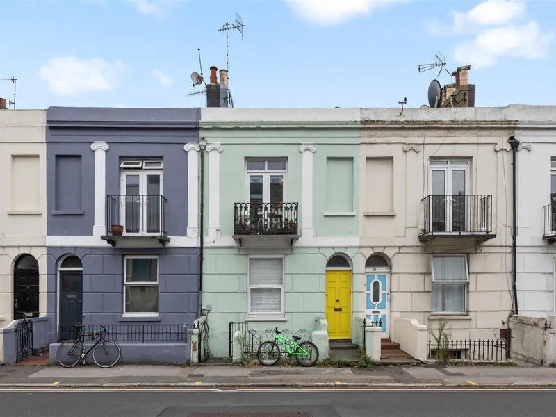 Property thumbnail 2 out of 3