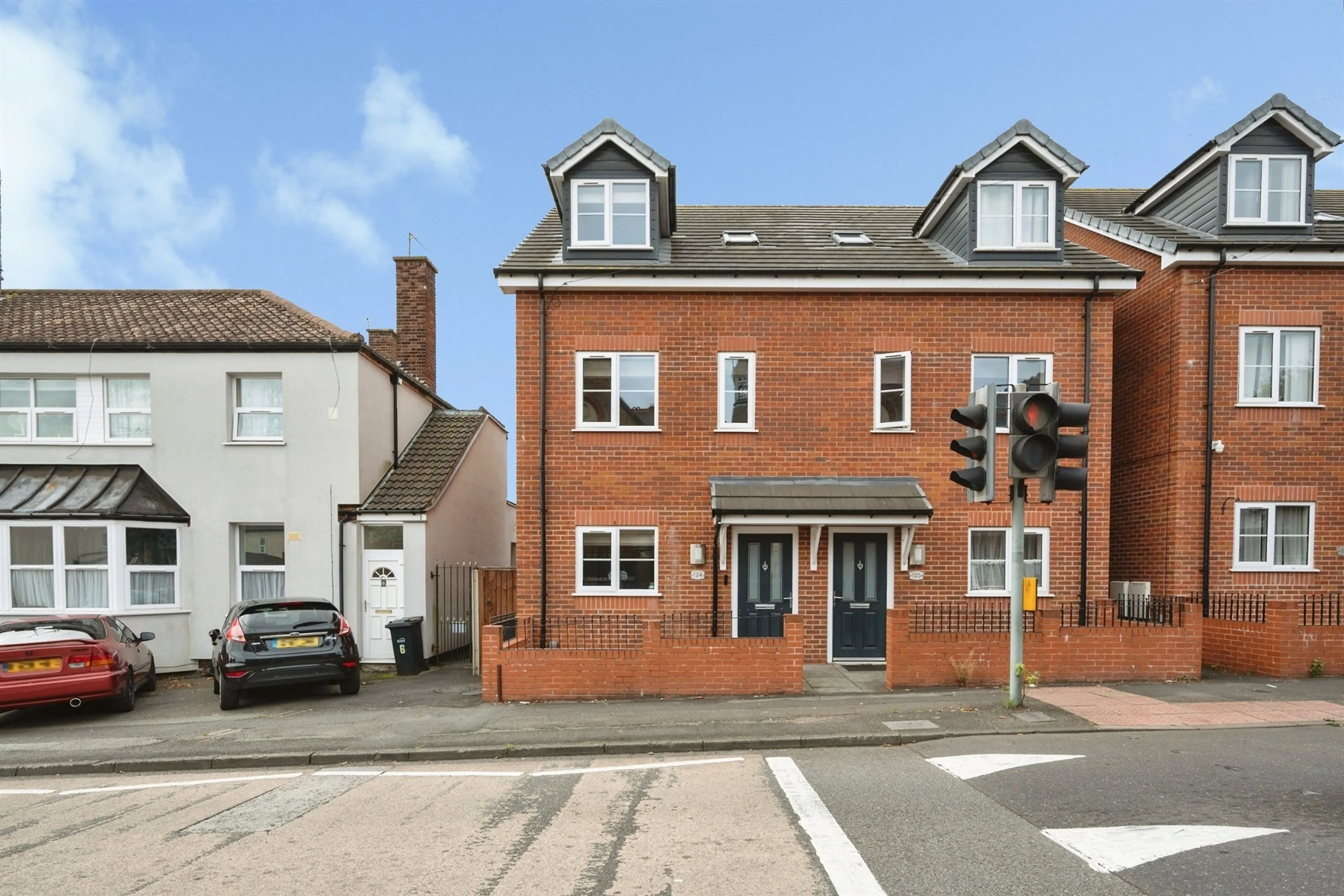 Property photo 0