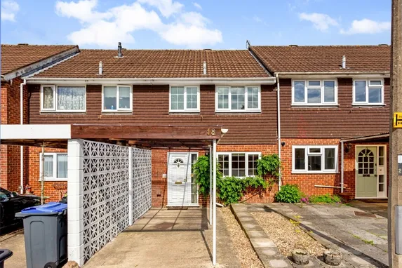 Savernake Court Marlborough SN8