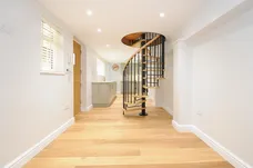 Black Horse Way Horsham RH12 photo 3