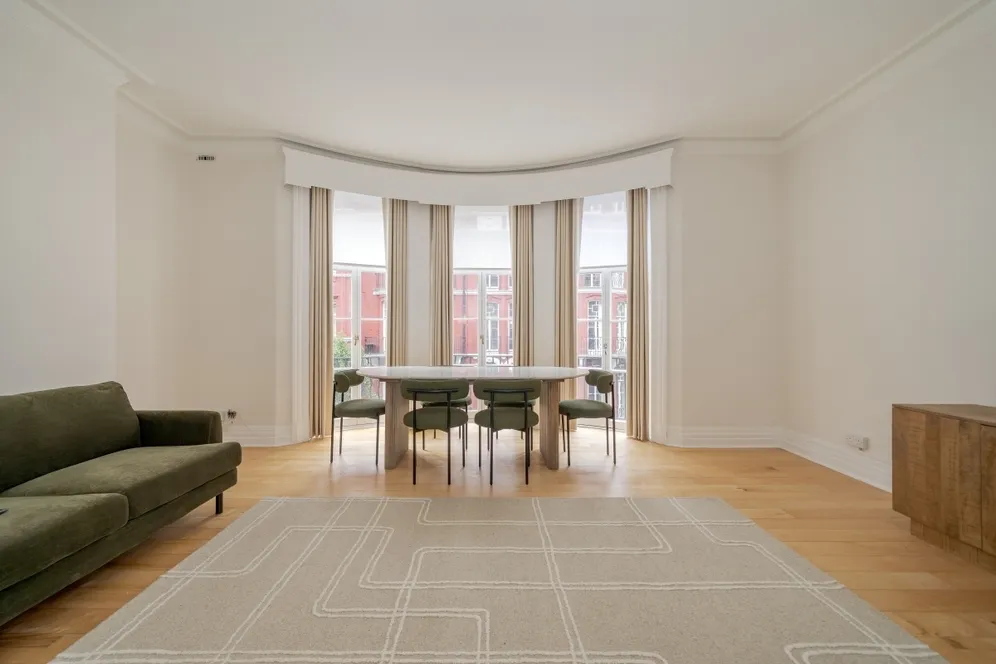 Hyde Park Mansions Cabbell Street NW1 photo 3