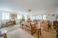 Windmill Road, SW19 photo 4