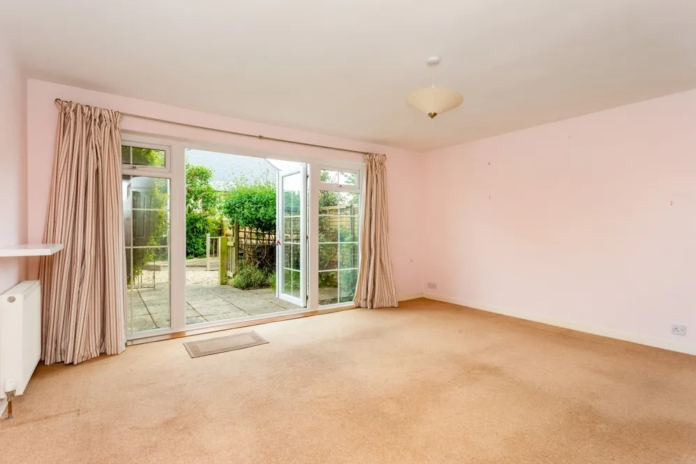 Savernake Court Marlborough SN8 photo 5