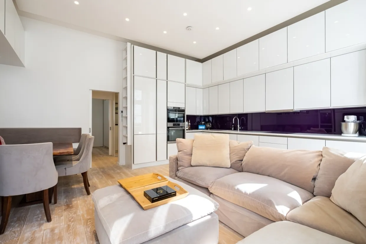Belgrave Road Westminster SW1V photo 9