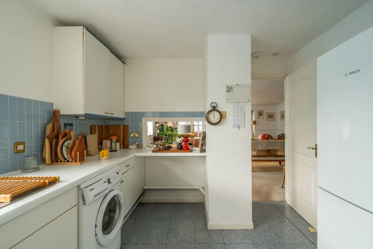 Windmill Road, SW19 photo 8