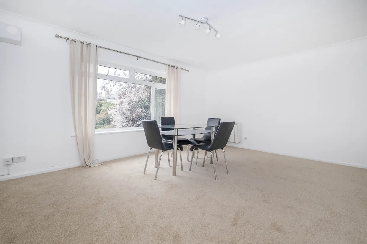 Denmark Avenue Wimbledon SW19 photo 3