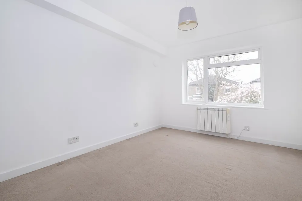 Denmark Avenue Wimbledon SW19 photo 4