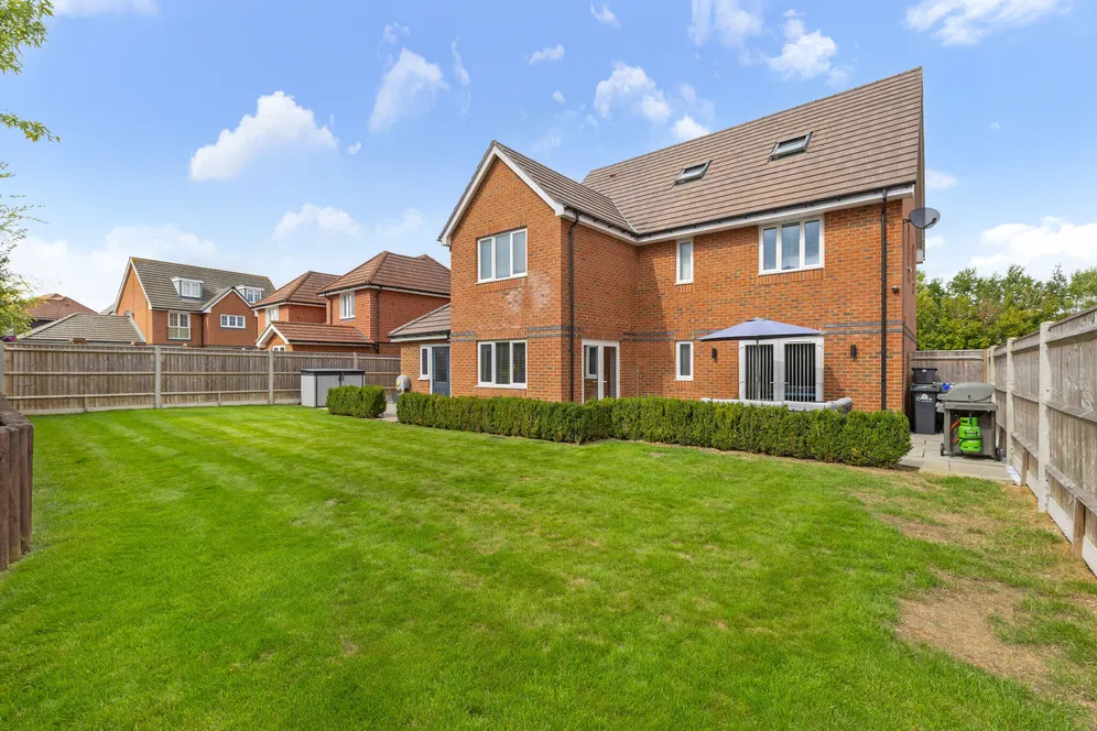 Bishopdown, Salisbury, SP1 photo 16