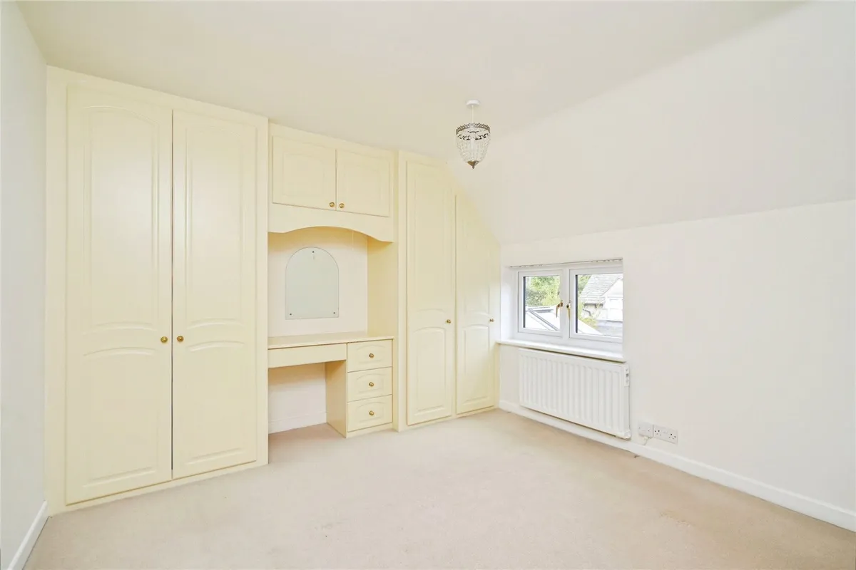Sylvester Close, Burford, Oxfordshire, OX18