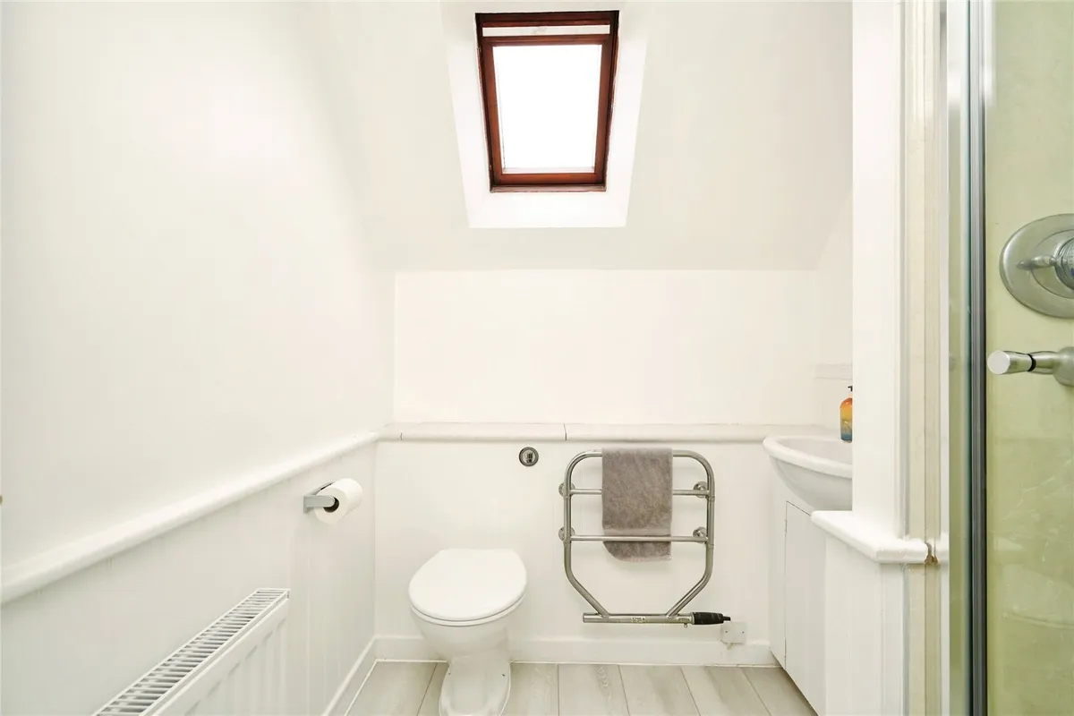 Sylvester Close, Burford, Oxfordshire, OX18