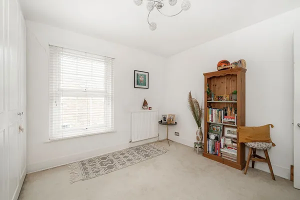 Beech Road, Weybridge, KT13 photo 5