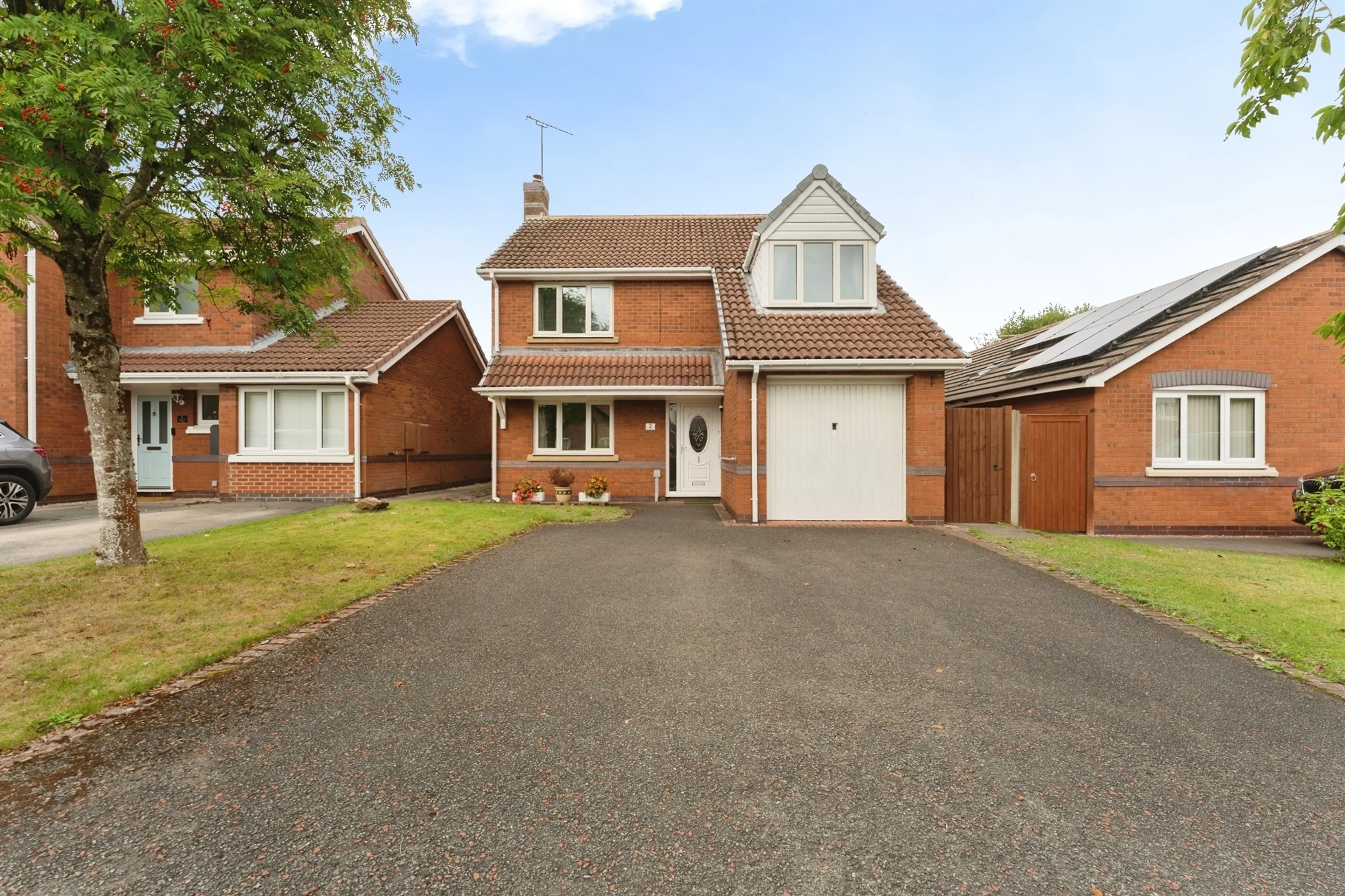 Property photo 0