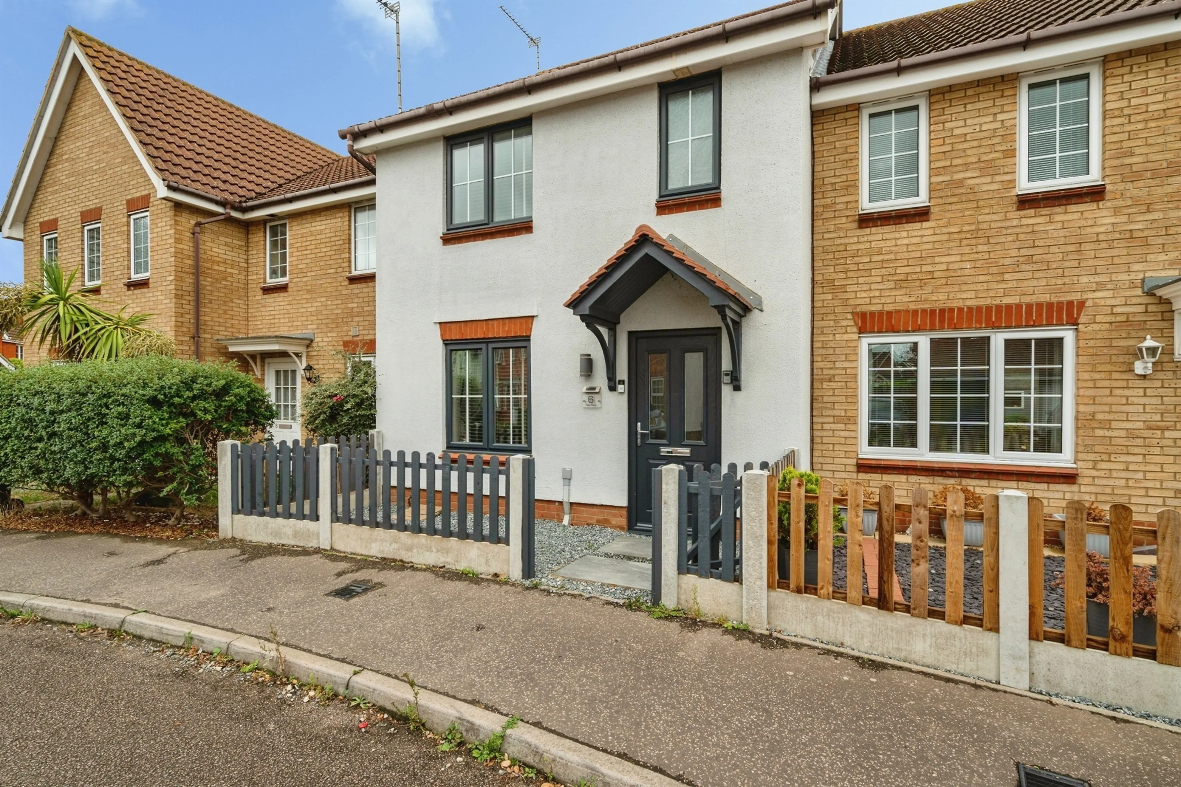 Property photo 0