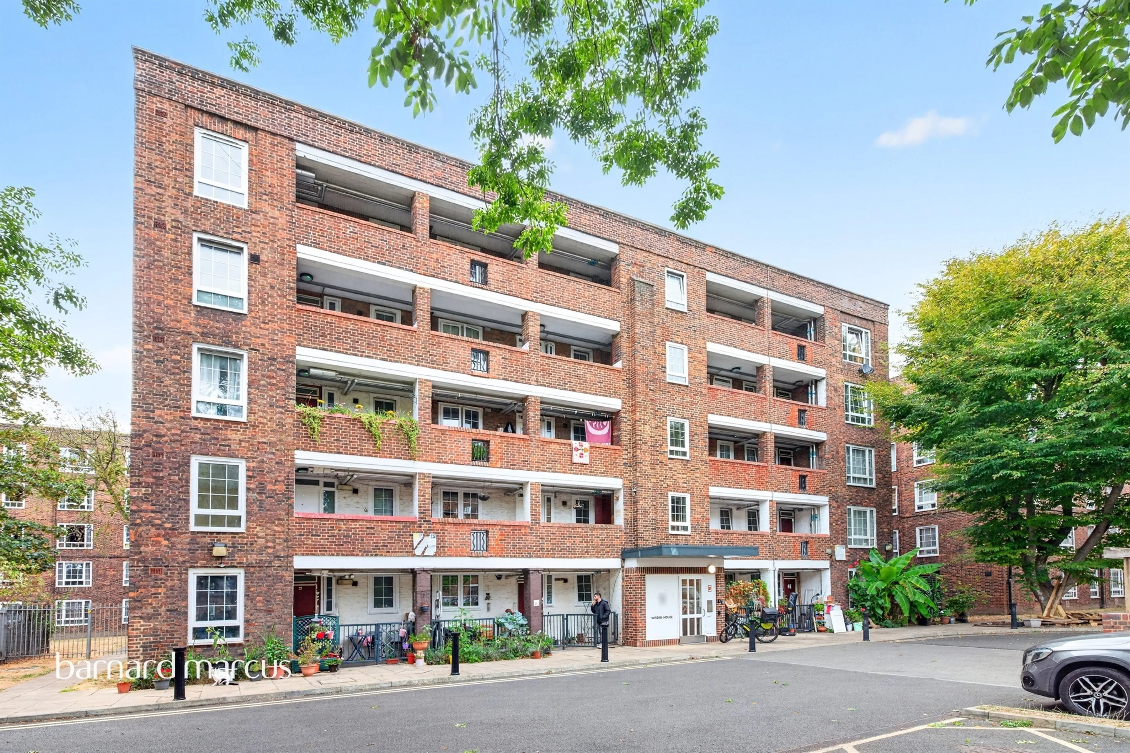 Property at Meadow Road, London