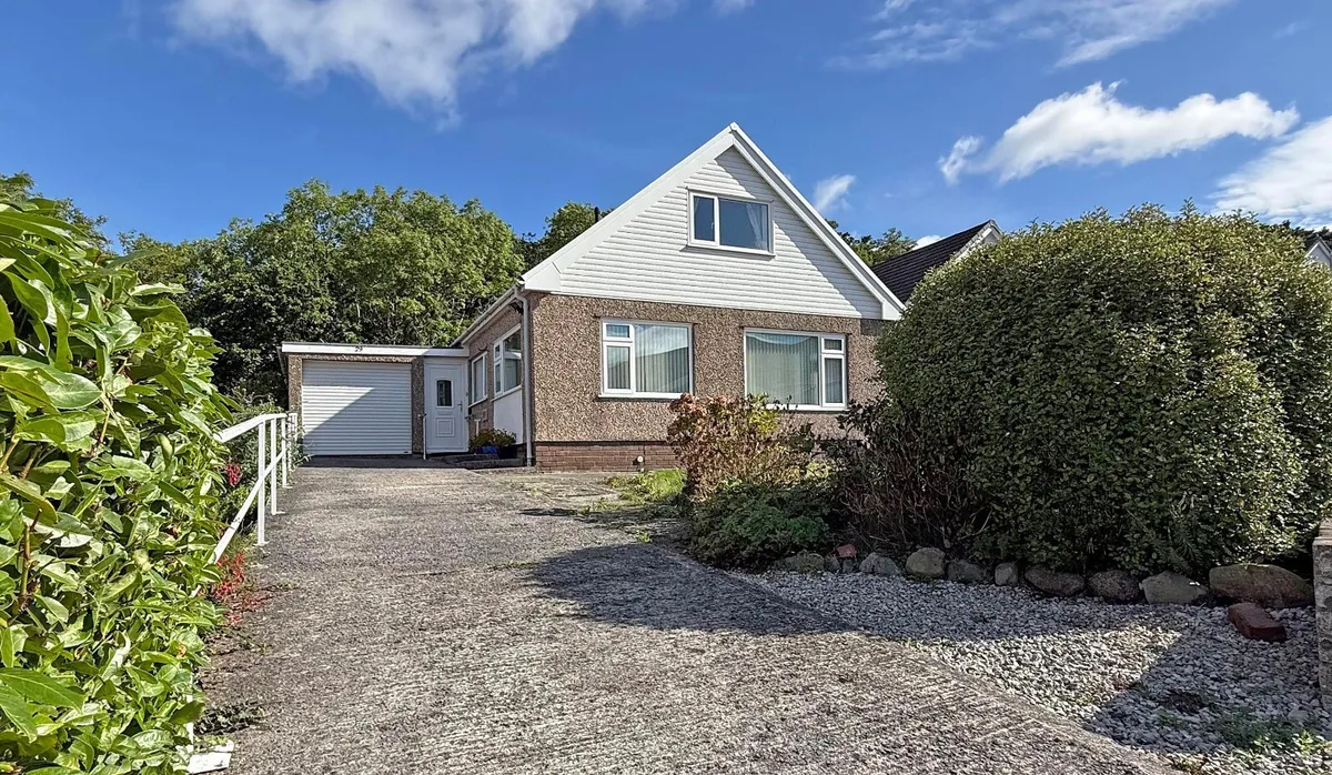Gorwel, Llanfairfechan, Conwy, LL33