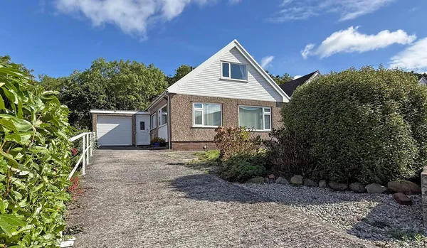 Gorwel, Llanfairfechan, Conwy, LL33