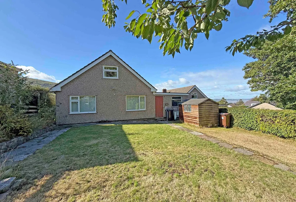 Gorwel, Llanfairfechan, Conwy, LL33