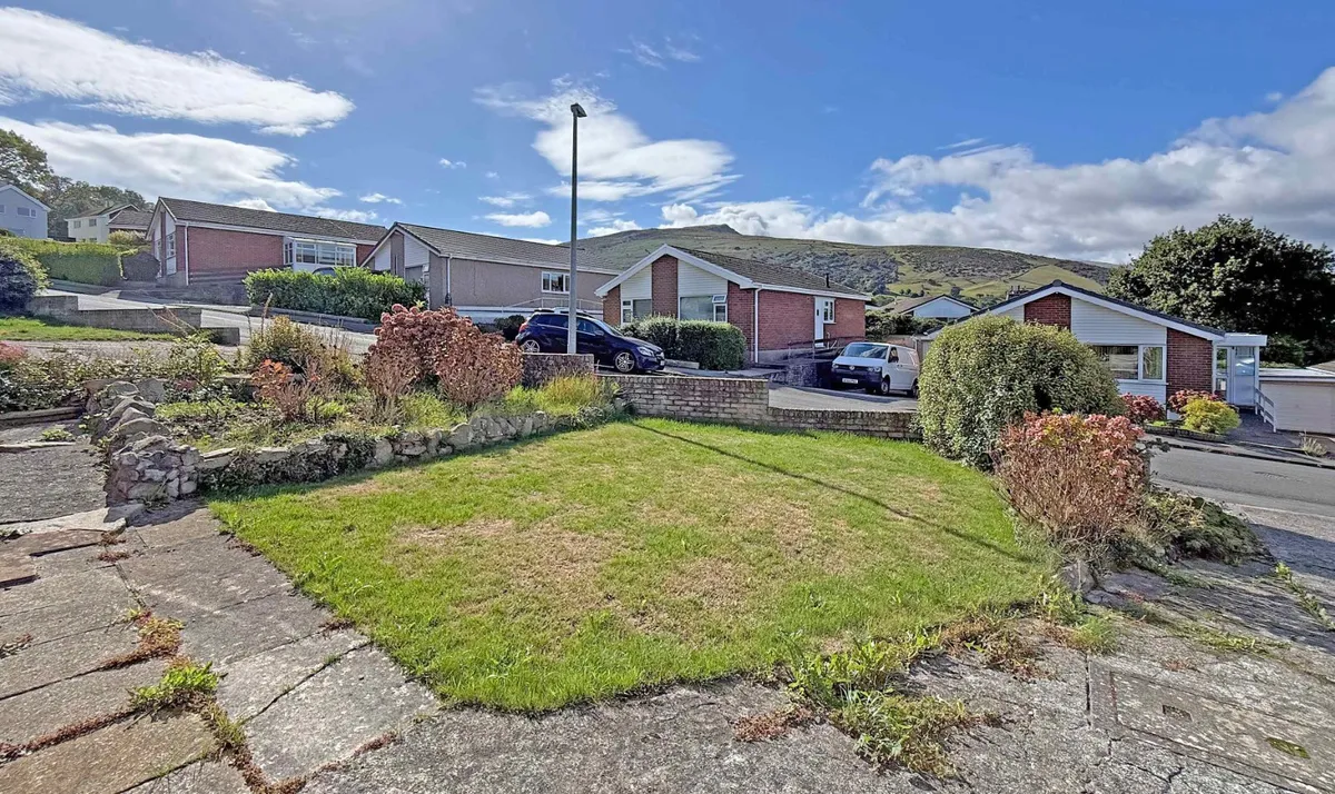 Gorwel, Llanfairfechan, Conwy, LL33
