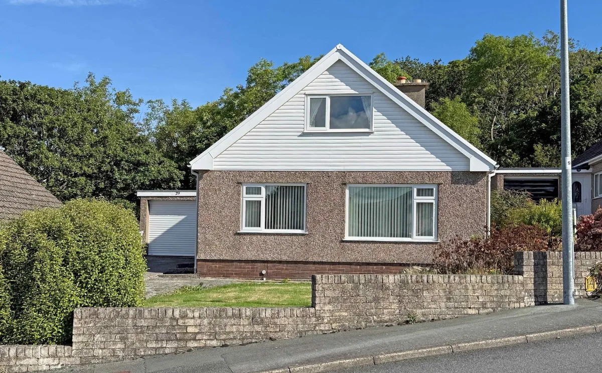 Gorwel, Llanfairfechan, Conwy, LL33