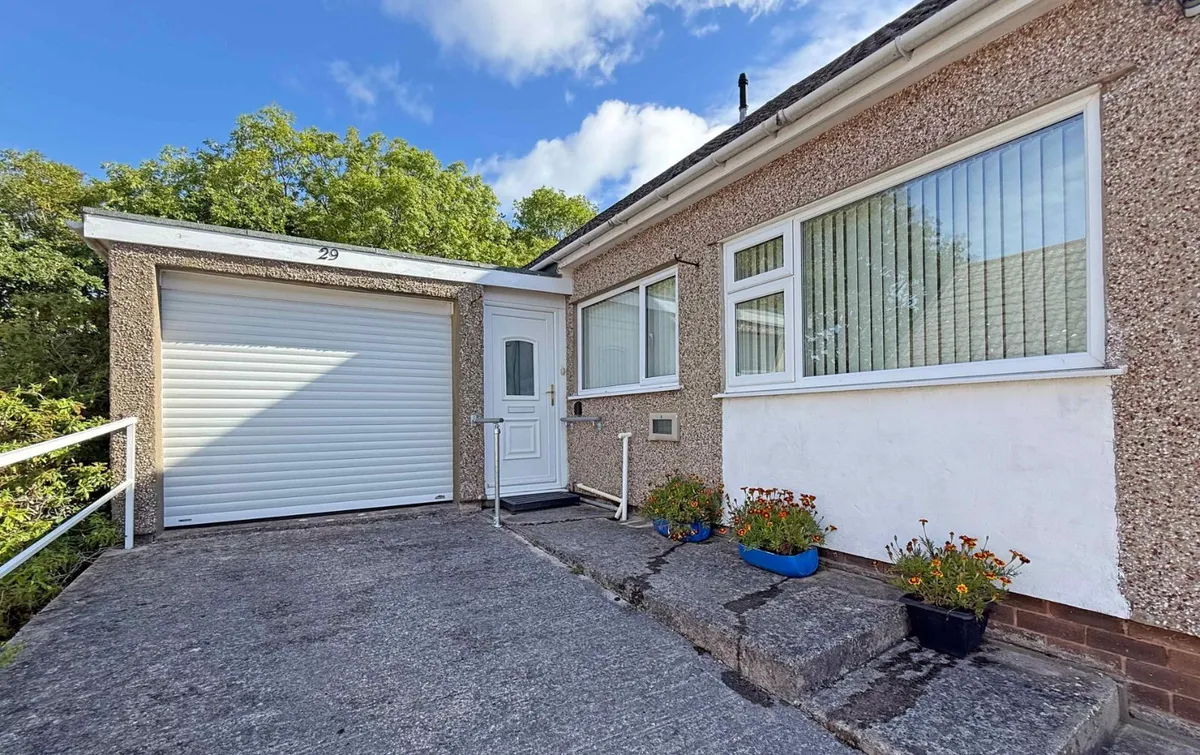 Gorwel, Llanfairfechan, Conwy, LL33