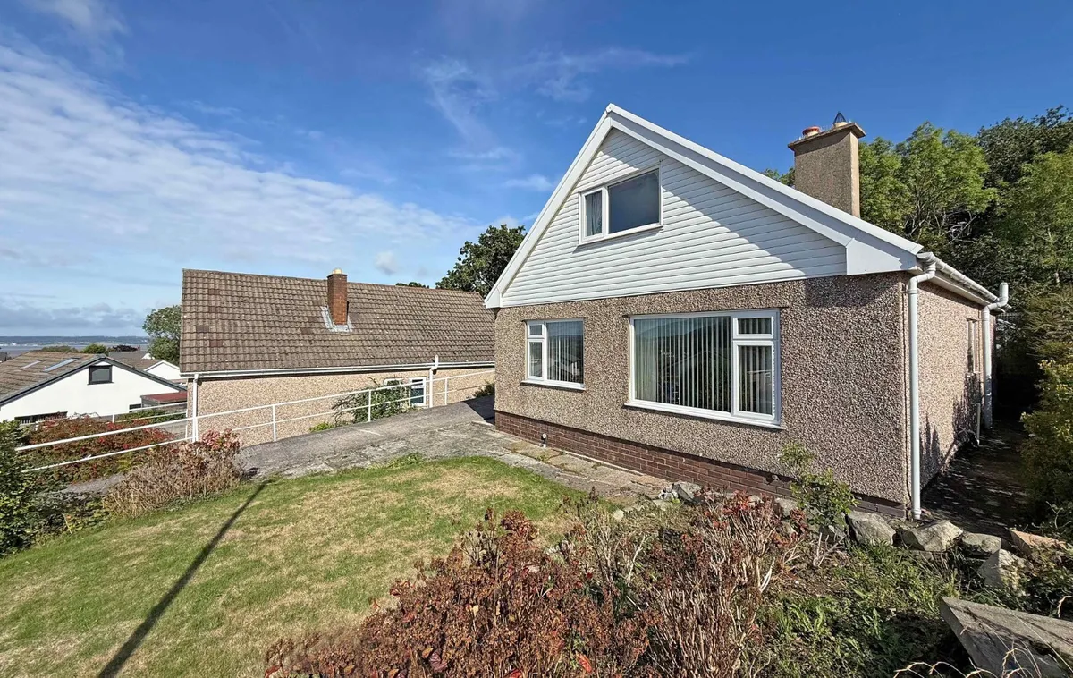 Gorwel, Llanfairfechan, Conwy, LL33