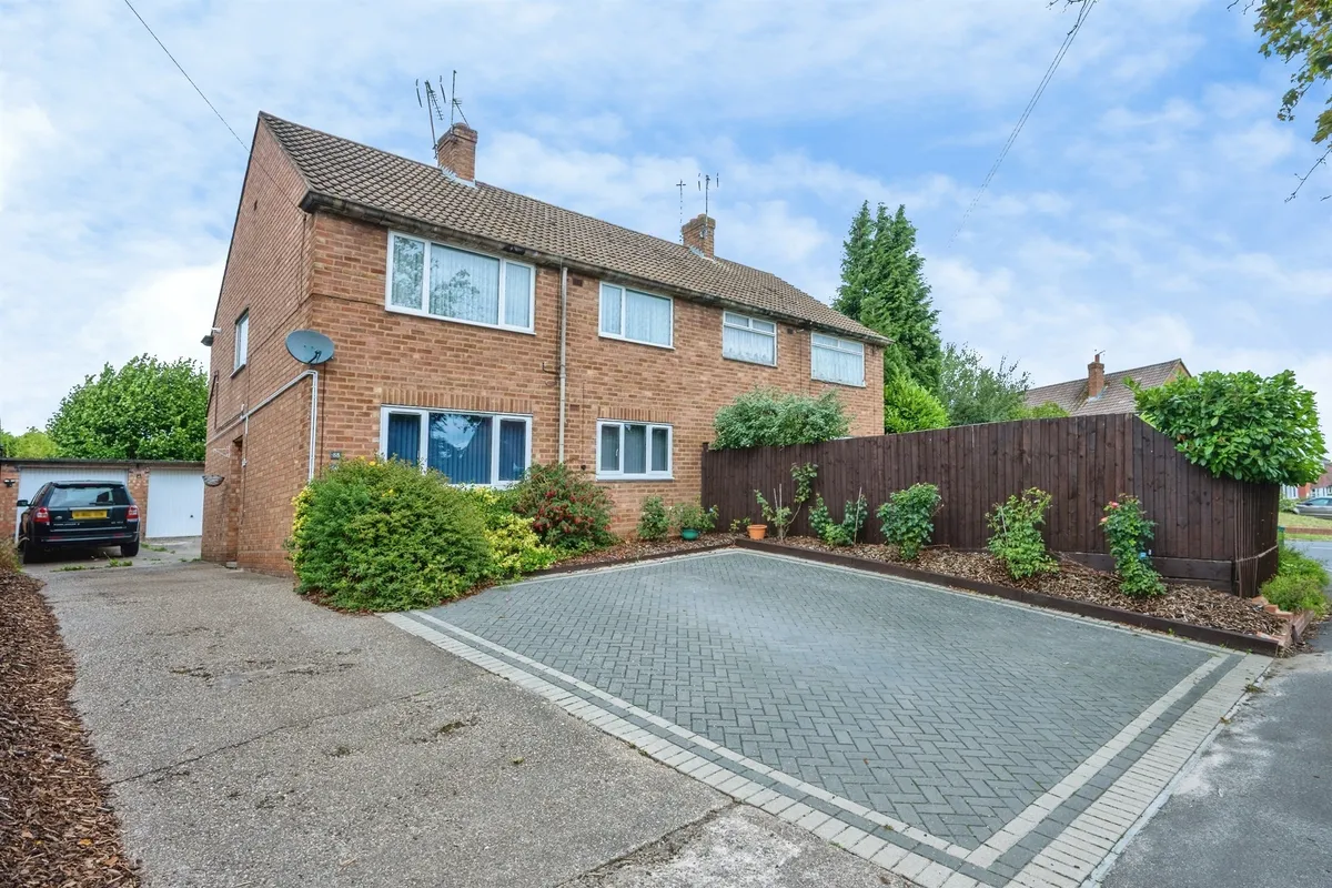 Oakenshaw Road, Redditch