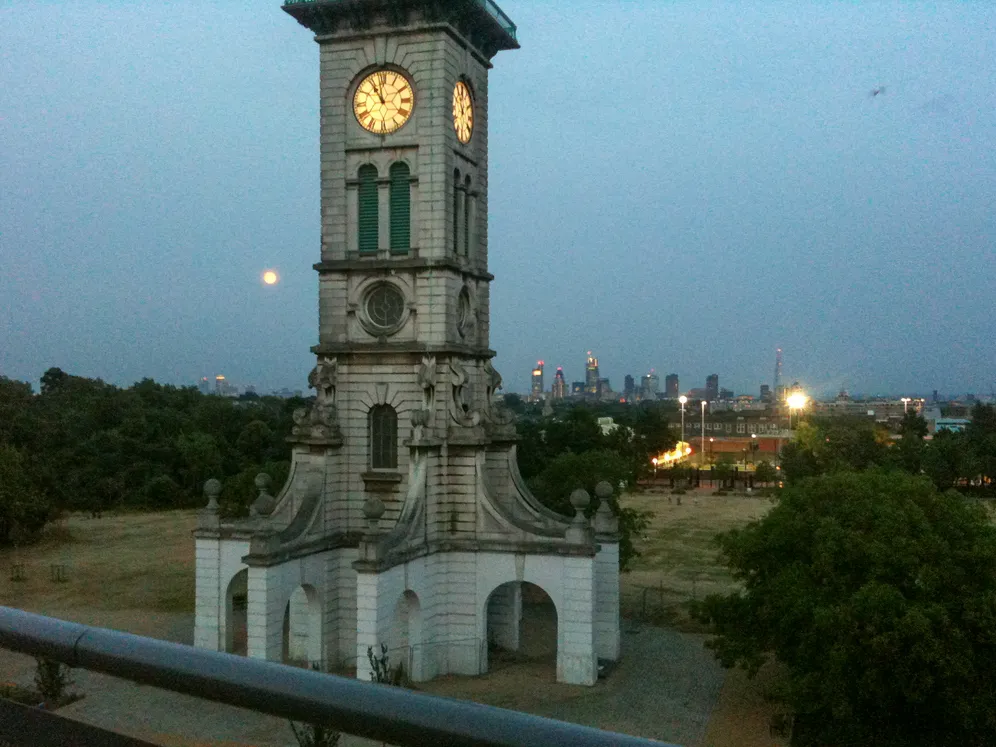 Clock View Crescent, London, N7 photo 26
