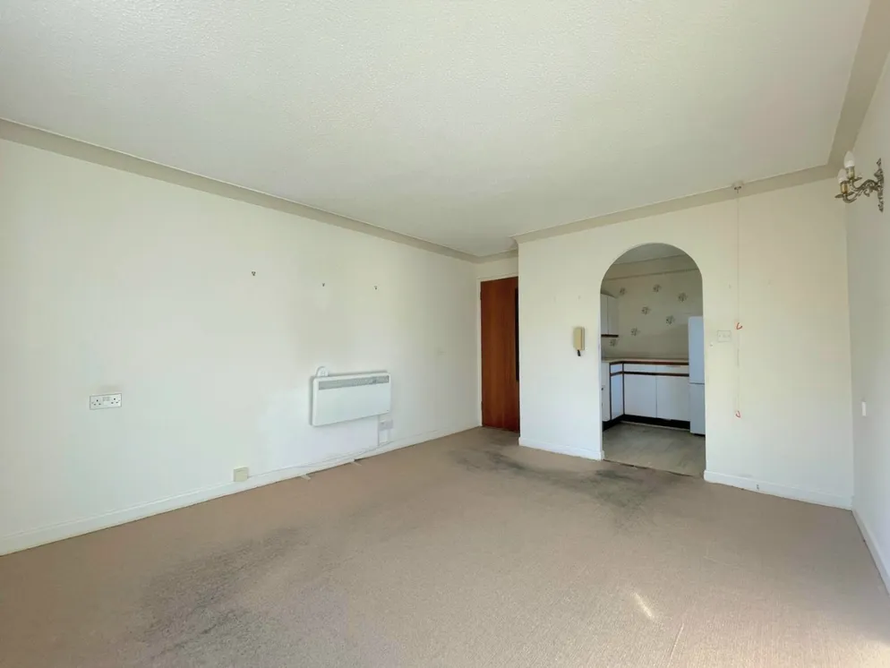 Property carousel item 2