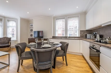 Hamlet Gardens, 290 King Street, London, W6