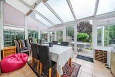 Fishersdene, Claygate KT10 photo 6