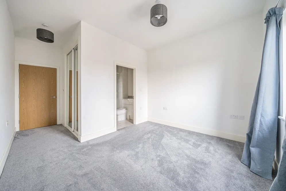 15 Union Place, Bartholomew Street Newbury RG14 photo 6