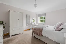 Chequers Lane Watford WD25 photo 10