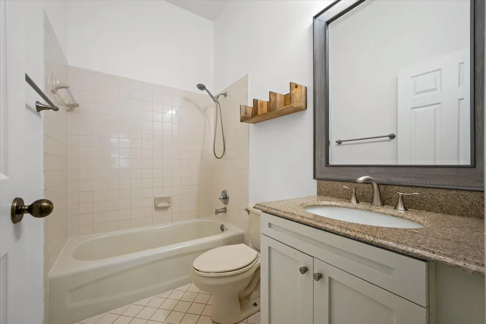 886 Sunflower Circle, Weston, FL 33327
