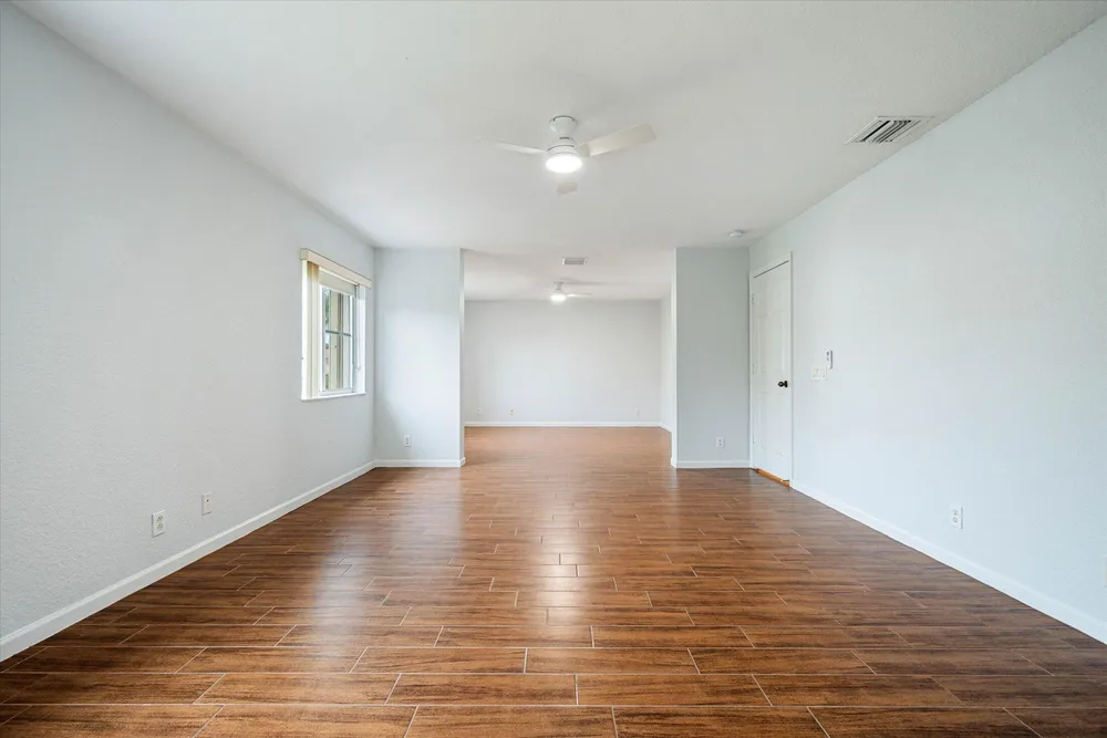 890 Hawthorn Terrace, Weston, FL 33327