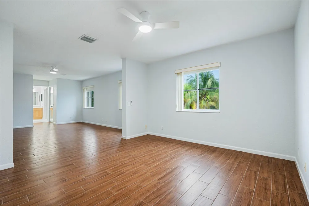 890 Hawthorn Terrace, Weston, FL 33327