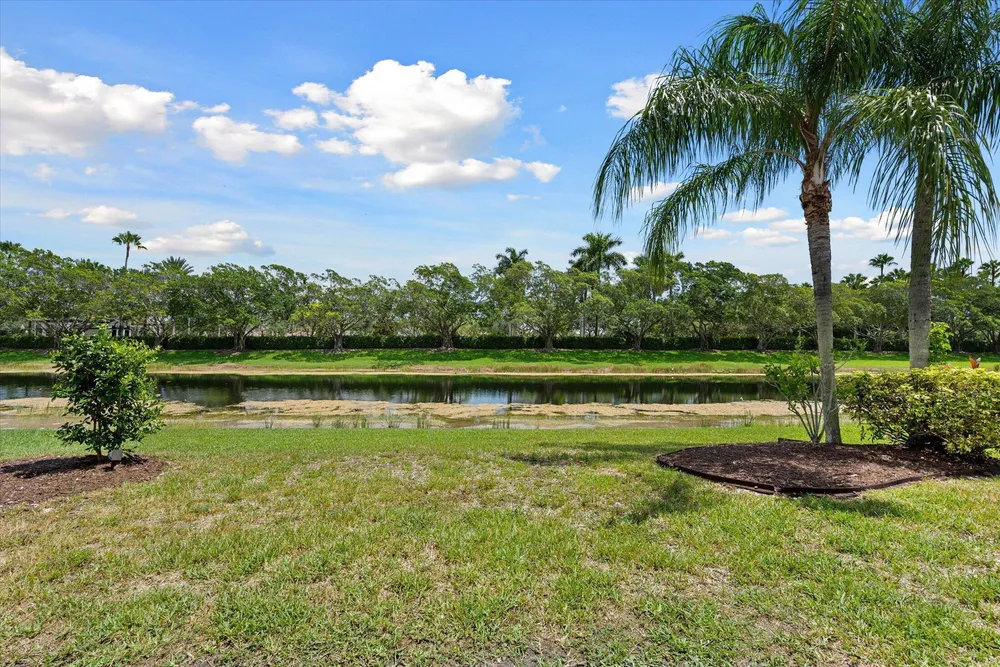 886 Sunflower Circle, Weston, FL 33327