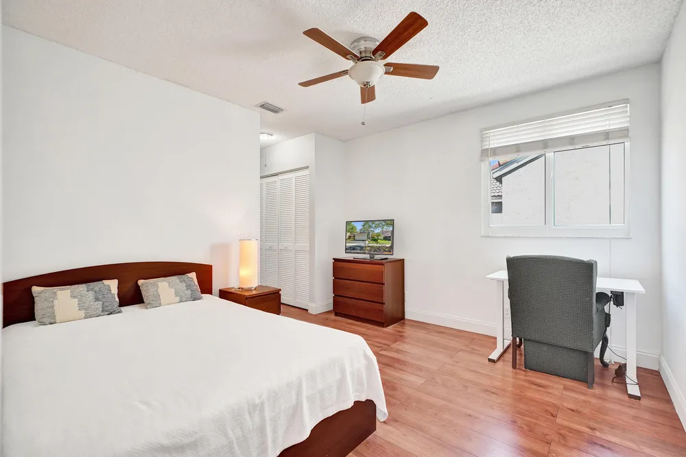 873 Stanton Dr, Weston, FL 33326