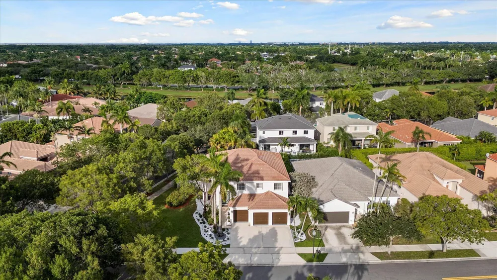 890 Hawthorn Terrace, Weston, FL 33327