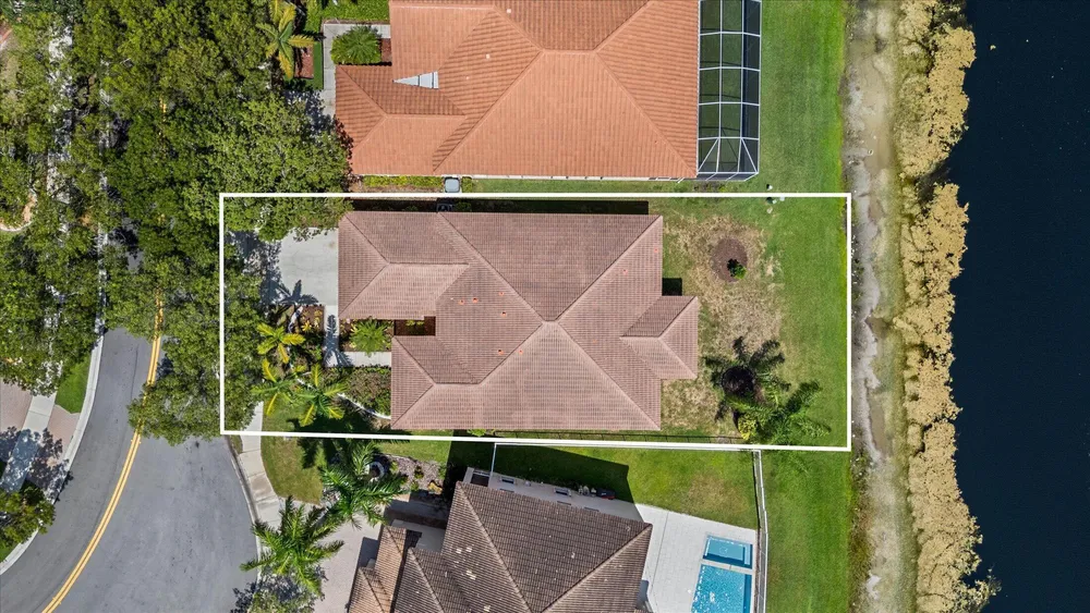 886 Sunflower Circle, Weston, FL 33327