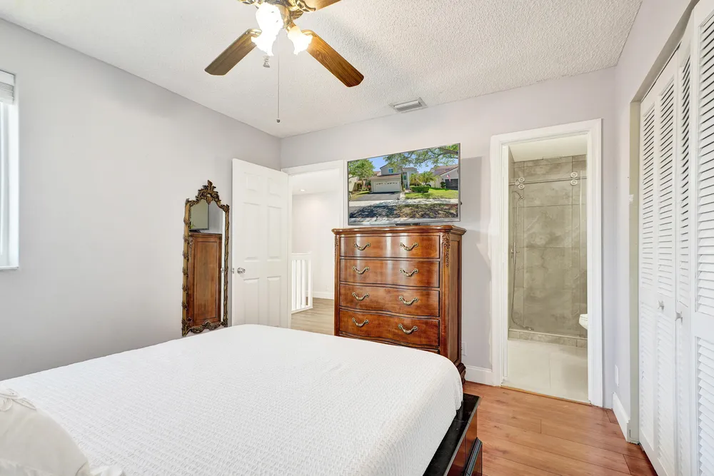 873 Stanton Dr, Weston, FL 33326