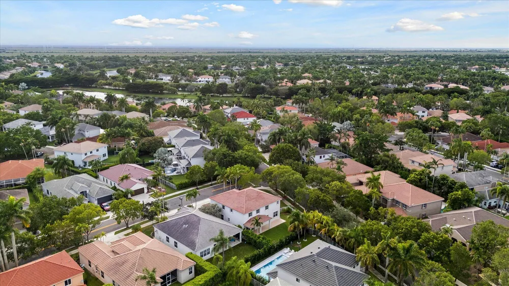 890 Hawthorn Terrace, Weston, FL 33327