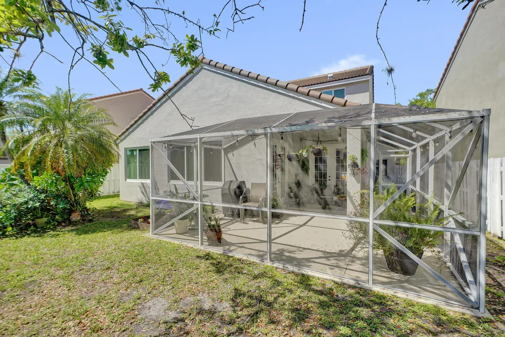 873 Stanton Dr, Weston, FL 33326