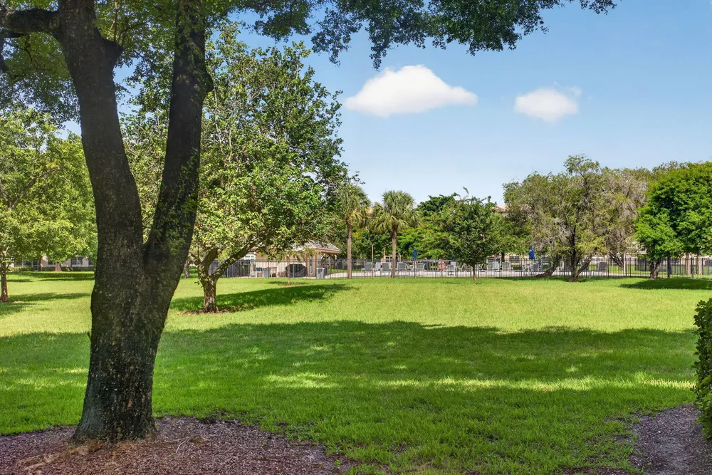 1604 Abaco Dr, Coconut Creek, FL 33066