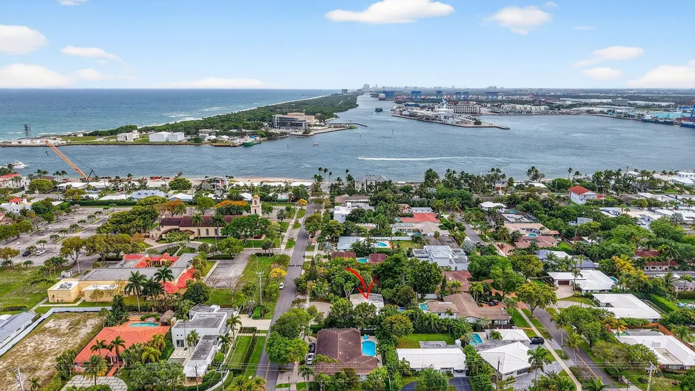 1935 SE 25th Ave, Fort Lauderdale, FL 33316