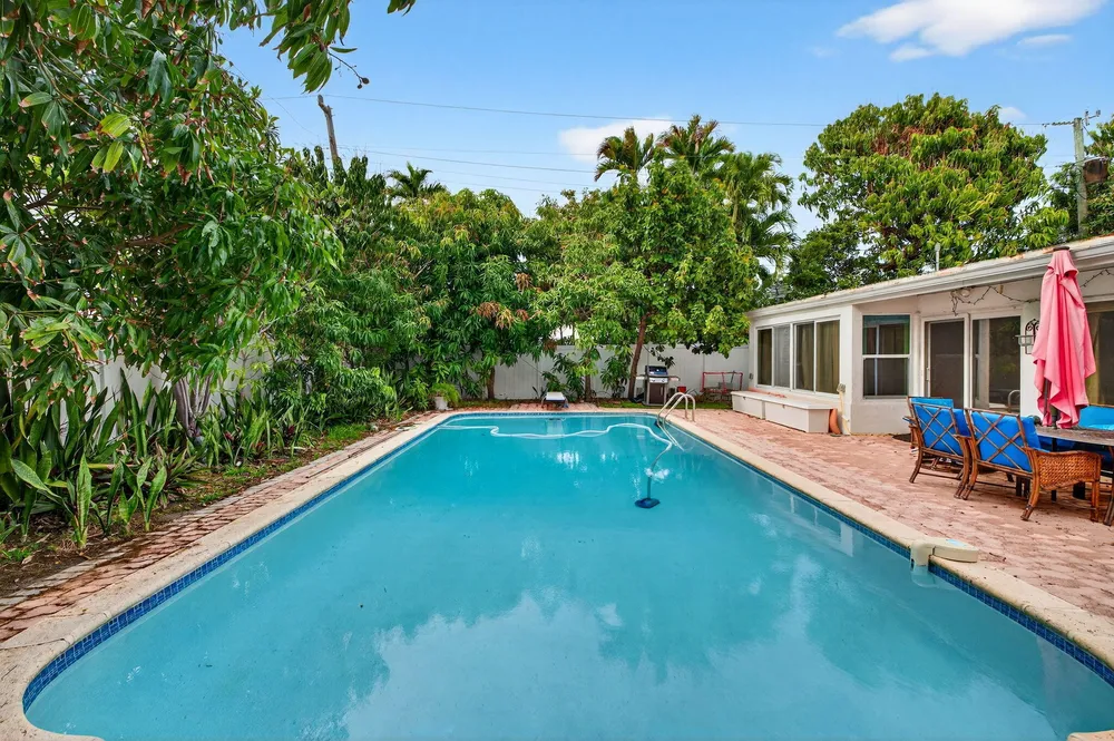 1935 SE 25th Ave, Fort Lauderdale, FL 33316