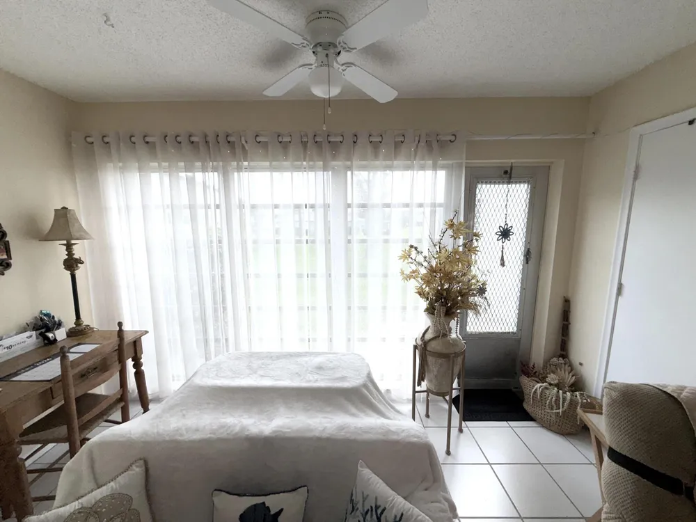 1030 Silk Oak Terrace, Delray Beach, FL 33445