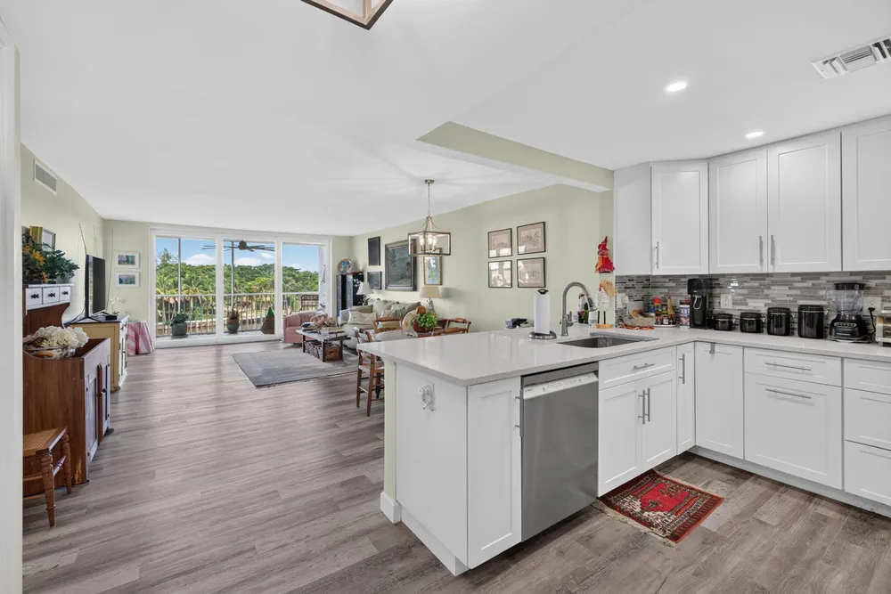 3100 NE 48th Ct, Lighthouse Point, FL 33064