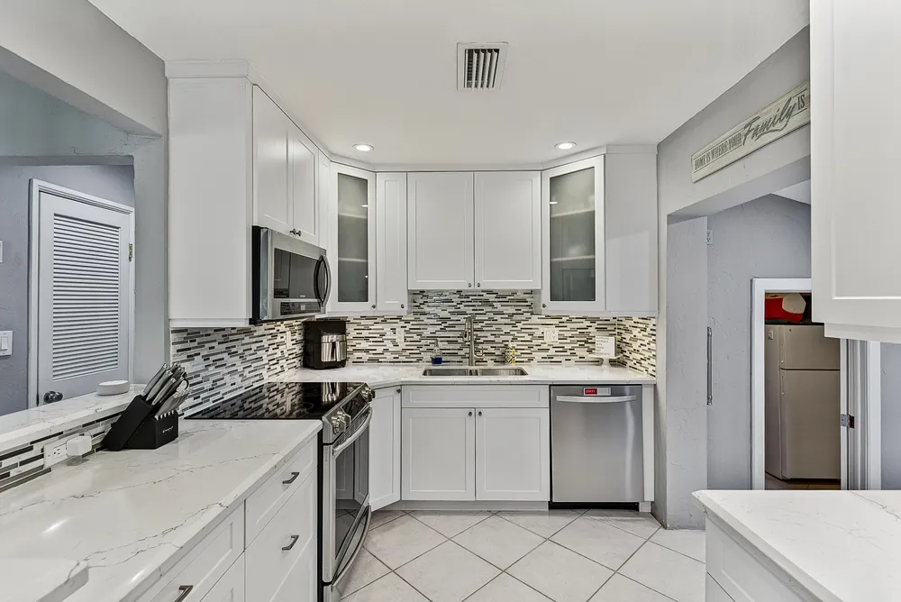 800 SW 19th St, Fort Lauderdale, FL 33315
