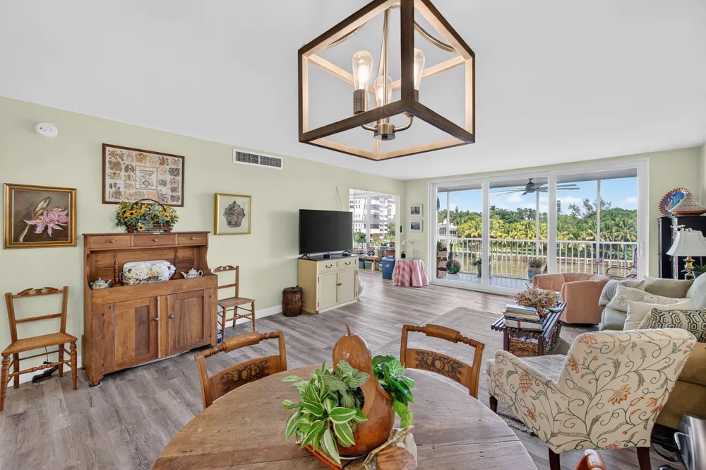 3100 NE 48th Ct, Lighthouse Point, FL 33064