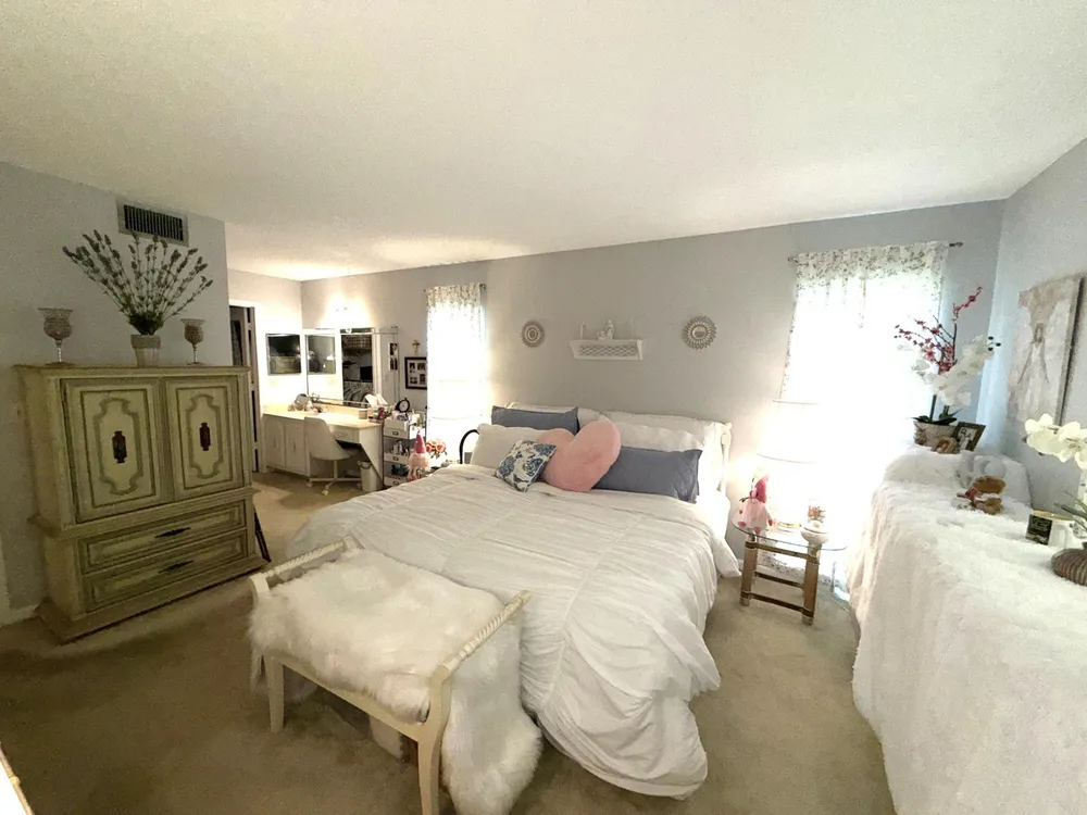 1030 Silk Oak Terrace, Delray Beach, FL 33445